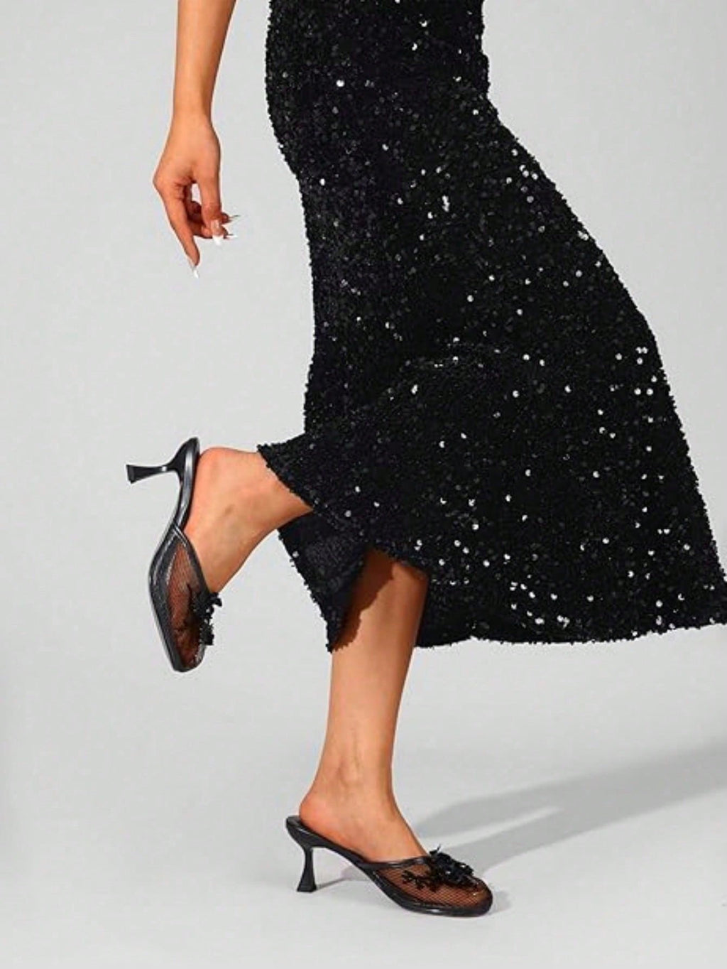 Women's Mesh Mule Slip On Sandals With Floral Sequin Embellishments Round Toe Middle Heel Slides Slippers