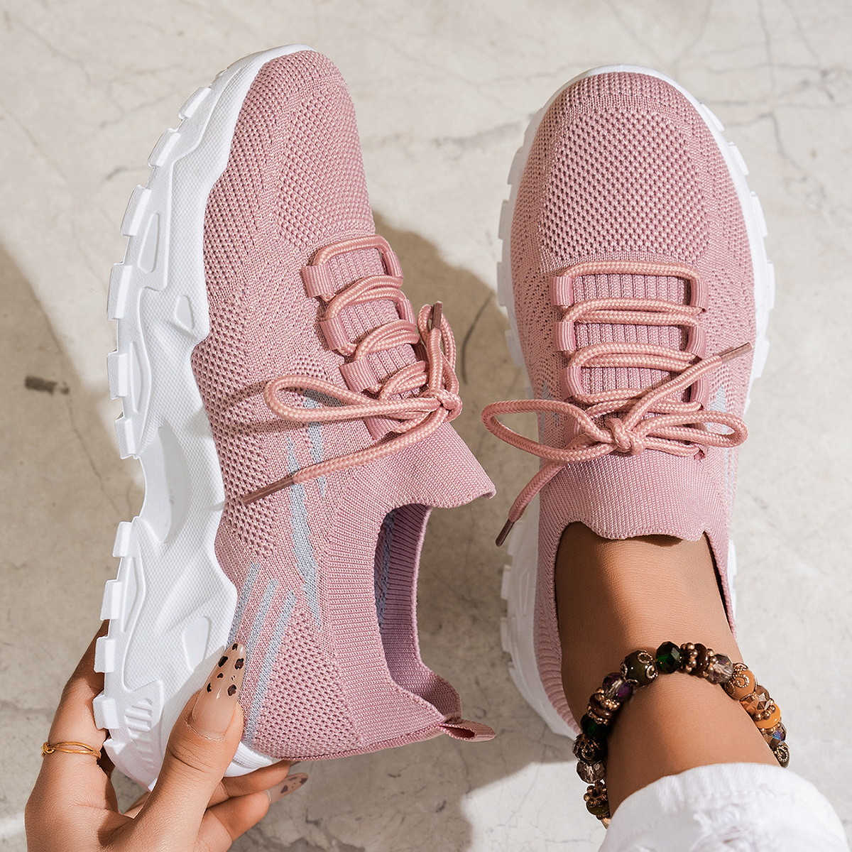 Women's casual stylish and lightweight soft bottom sports shoes